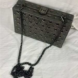 Urban expressions square charcoal gray with hematite square crossbody bag